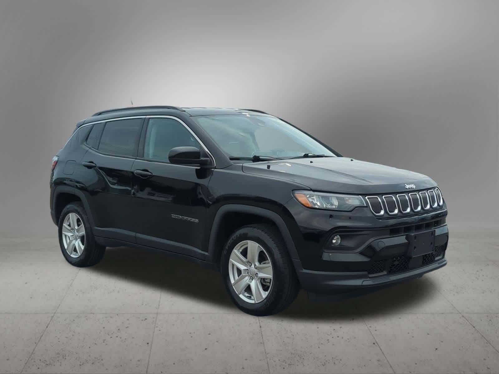 Used 2022 Jeep Compass Latitude w/ Convenience Group AWD/4WD image 8