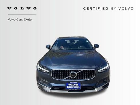 Certified 2025 Volvo V90 B6 Cross Country Ultra AWD/4WD image 2