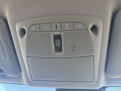 Used 2017 Nissan Rogue SL w/ SL Premium Package image 26