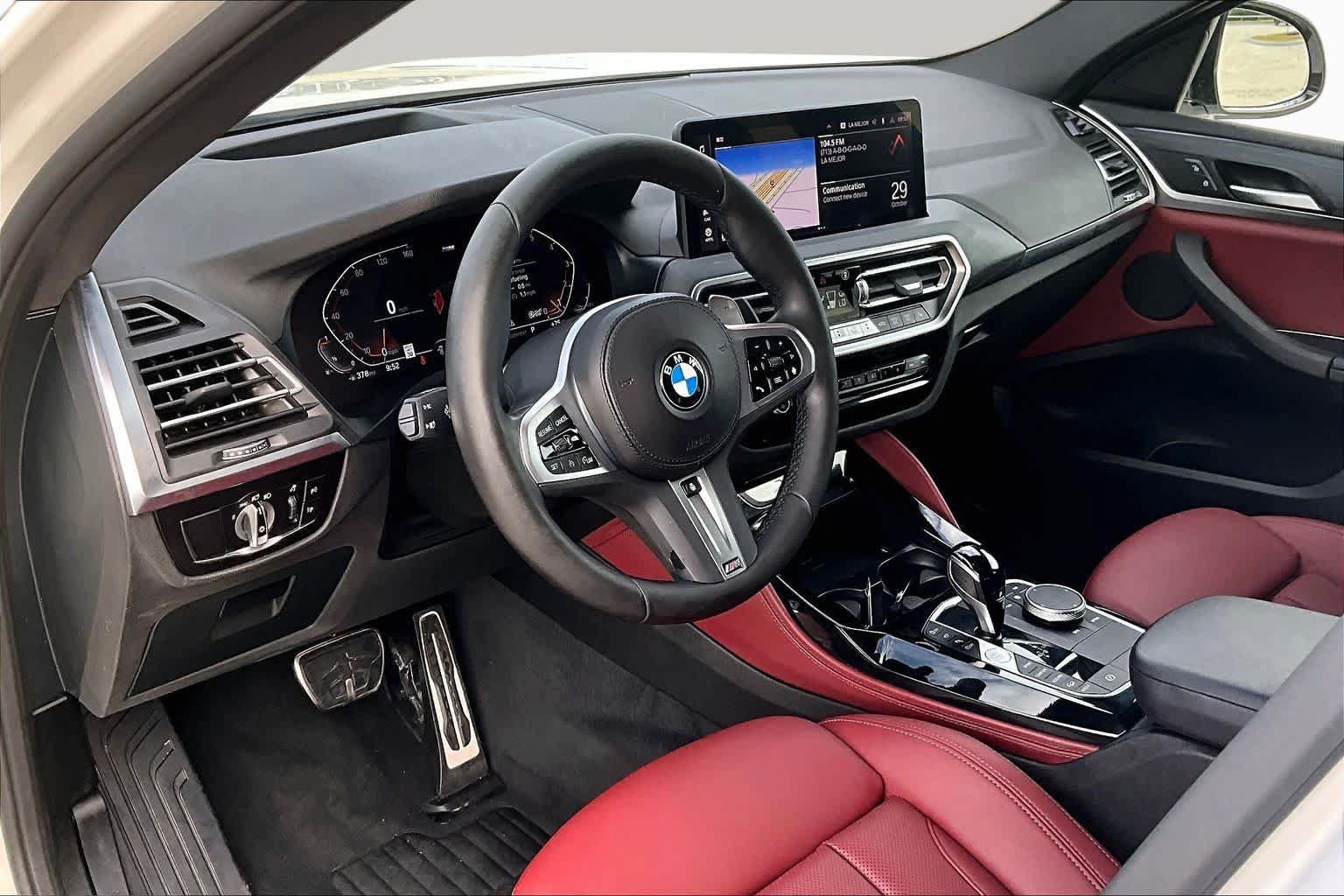Used 2024 BMW X4 xDrive30i w/ Premium Package AWD/4WD image 16