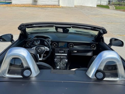 Used 2014 Mercedes-Benz SLK 250 image 11