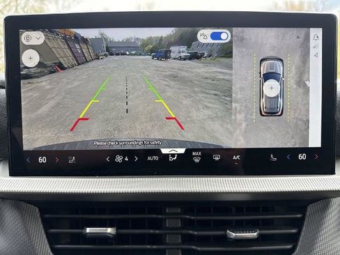 Certified 2025 Ford Explorer ST-Line AWD/4WD image 17