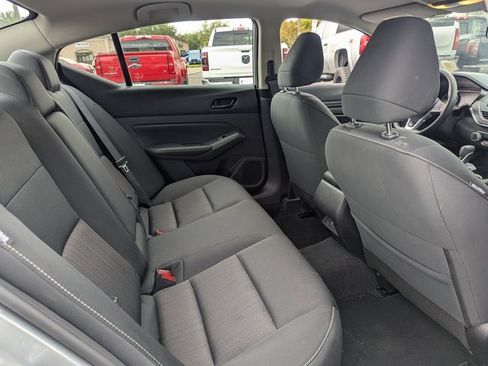 Used 2024 Nissan Altima 2.5 SV image 28