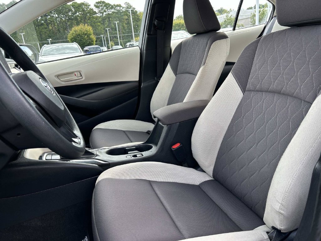 Used 2023 Toyota Corolla LE FWD image 22
