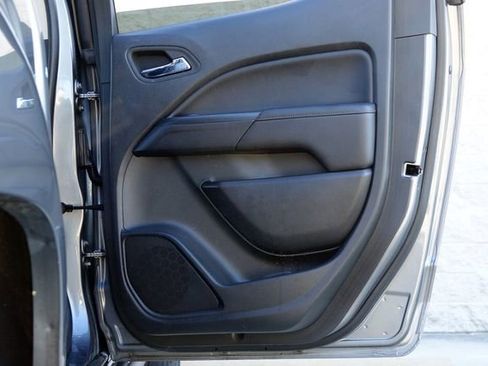 Used 2022 GMC Canyon AT4 image 27