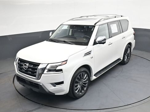 Used 2022 Nissan Armada Platinum w/ Captain's Chairs Package RWD image 40
