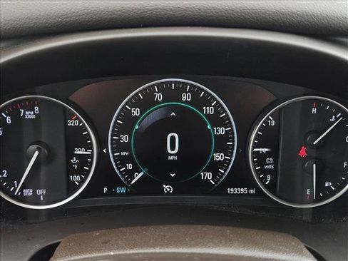 Used 2017 Buick LaCrosse Preferred FWD image 10