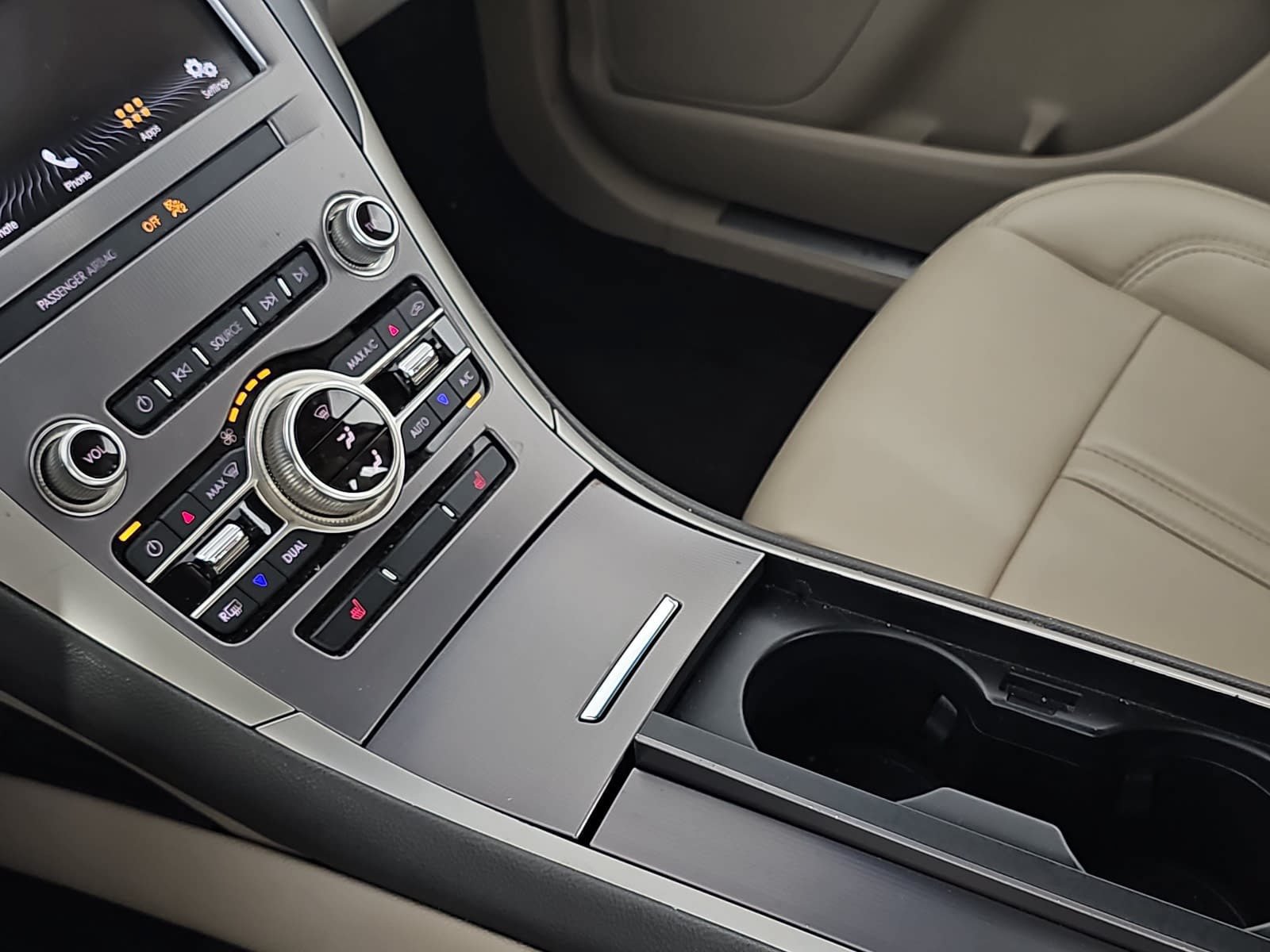 Used 2019 Lincoln MKZ Premiere FWD image 23