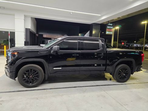 Used 2024 GMC Sierra 1500 Elevation AWD/4WD image 3
