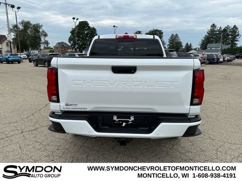 New 2025 Chevrolet Colorado LT w/ LT Convenience Package image 6