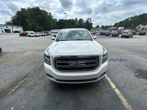 Used 2018 GMC Yukon SLT AWD/4WD image 1