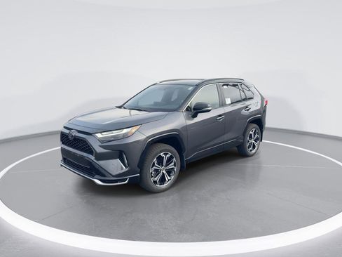 New 2025 Toyota RAV4 XSE image 4