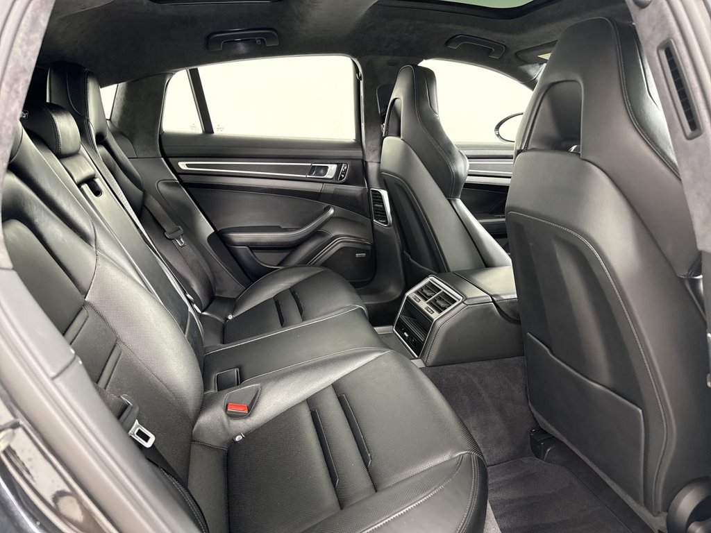 Certified 2020 Porsche Panamera GTS AWD/4WD image 24