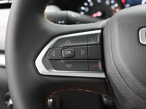 New 2026 Jeep Compass Latitude AWD/4WD image 25