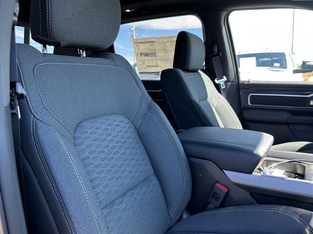 New 2026 RAM 1500 Big Horn AWD/4WD image 14