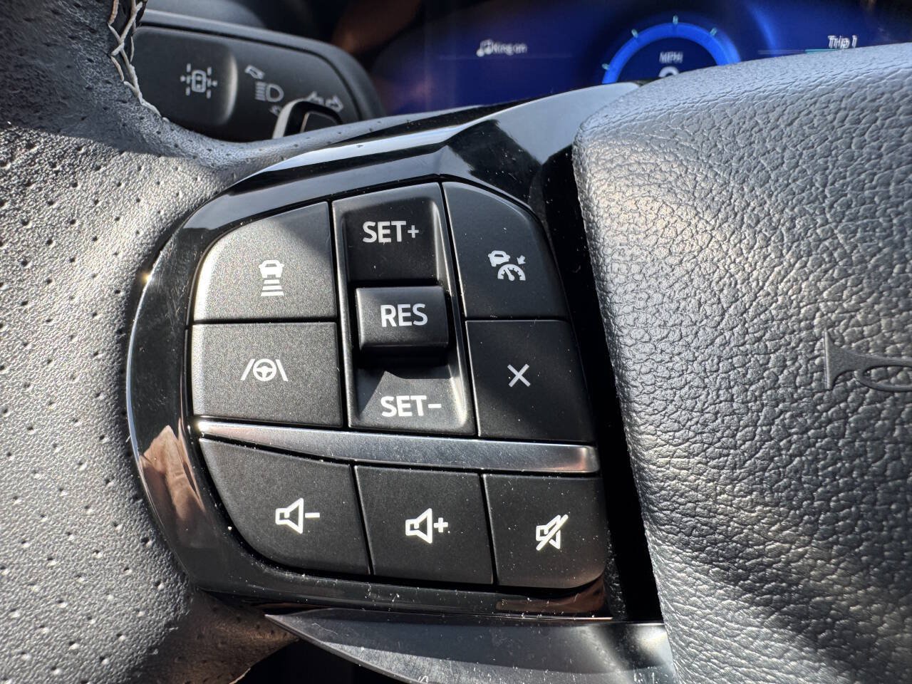 Used 2024 Ford Explorer ST w/ Technology Package AWD/4WD image 20