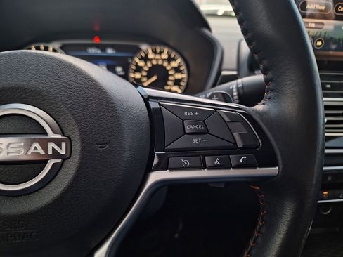 Used 2024 Nissan Altima 2.5 SR w/ SR Premium Package image 17