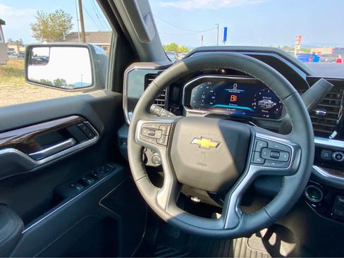 New 2026 Chevrolet Silverado 1500 LT w/ Leather Package image 41