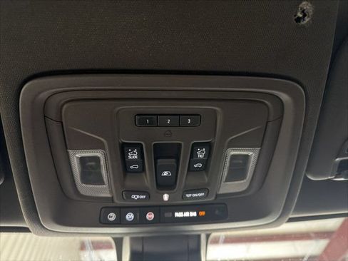 Used 2020 GMC Sierra 3500 Denali w/ Denali Ultimate Package AWD/4WD image 29