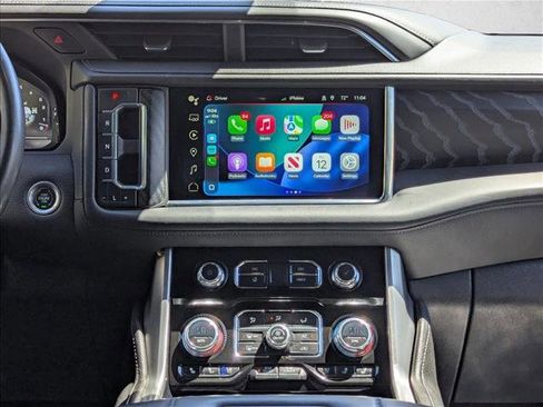 Used 2023 GMC Yukon XL Denali AWD/4WD image 15
