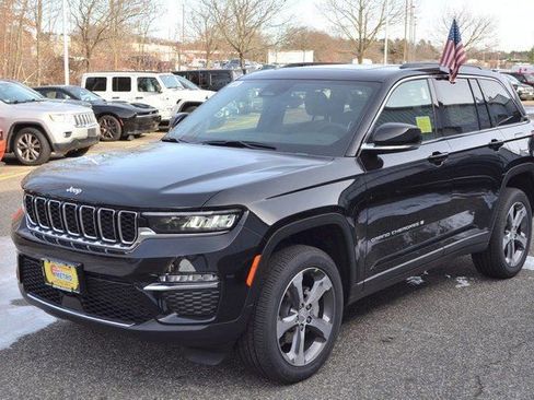 New 2025 Jeep Grand Cherokee Limited image 4