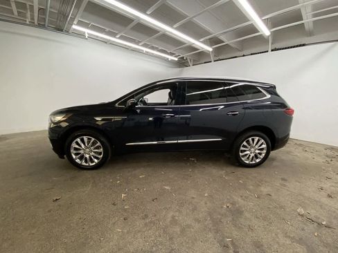 Used 2020 Buick Enclave Premium w/ Sun and Sites Package image 3