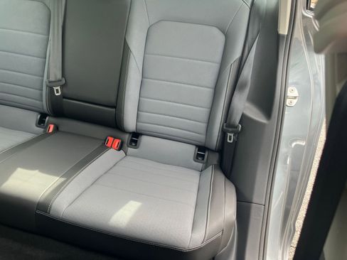 Used 2025 Volkswagen Jetta SE image 36