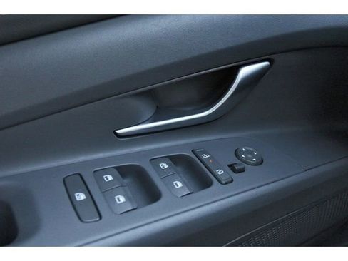 Used 2025 Hyundai Elantra SEL FWD image 20