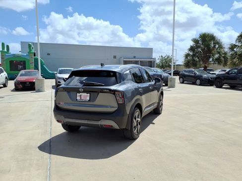 Used 2026 Nissan Kicks SV FWD image 5