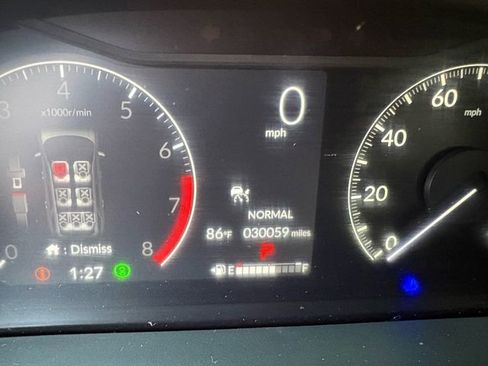 Certified 2024 Honda Pilot TrailSport image 15