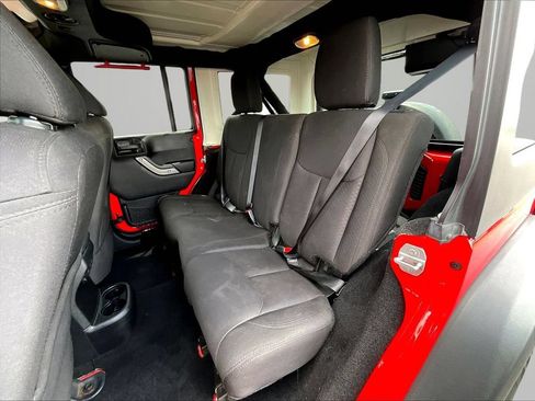 Used 2015 Jeep Wrangler Unlimited Sport AWD/4WD image 20