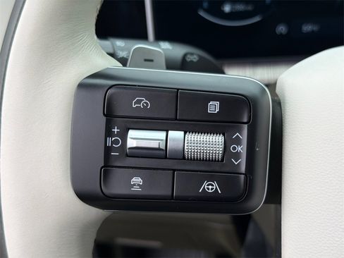 Used 2025 Hyundai Santa Fe Calligraphy image 25