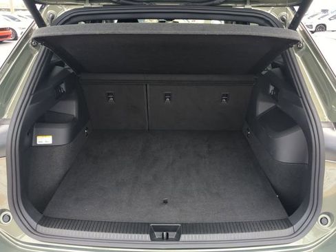 Used 2025 Volkswagen Tiguan SEL R-Line AWD/4WD image 9