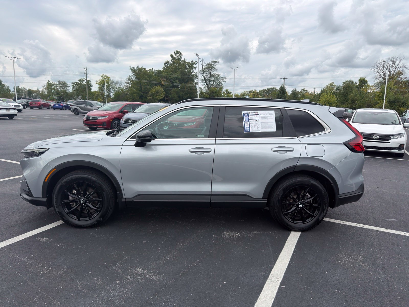 Used 2025 Honda CR-V Sport-L image 3