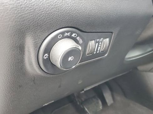 Used 2022 Jeep Compass Latitude image 8