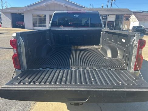 Used 2024 Chevrolet Silverado 2500 LT image 11