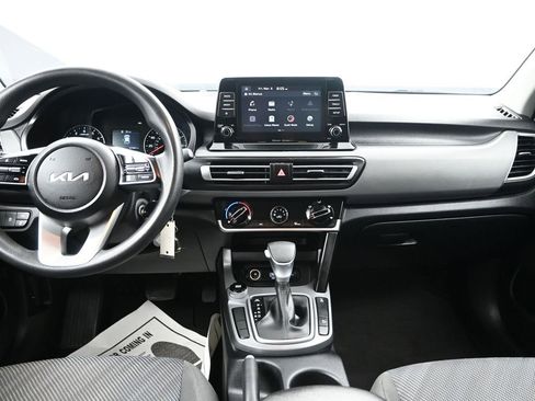 Used 2023 Kia Seltos LX image 29
