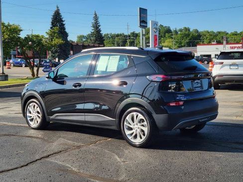 Used 2023 Chevrolet Bolt EUV LT FWD image 3