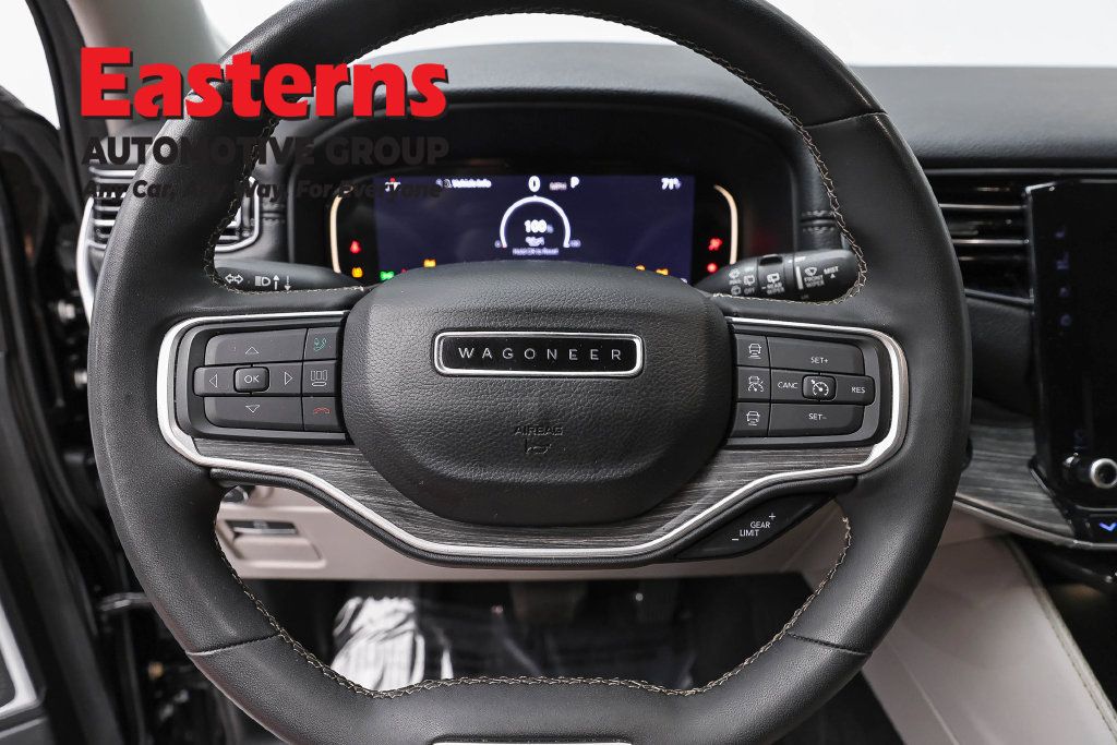 Used 2024 Jeep Wagoneer Series II w/ Flexible Seating Group RWD image 12