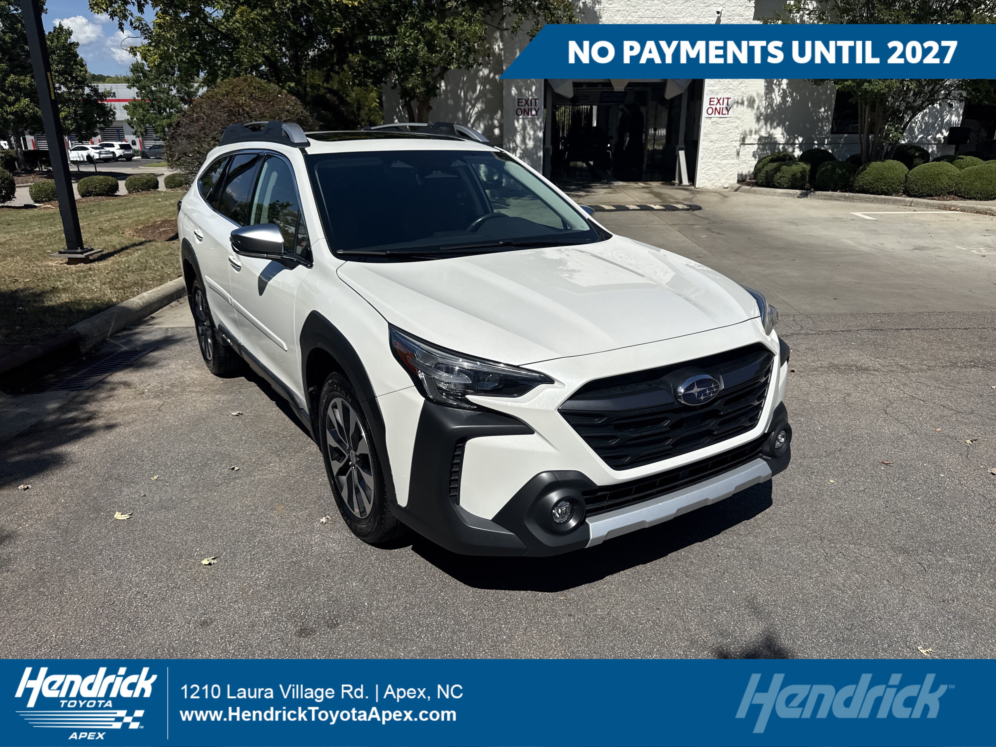 Used 2023 Subaru Outback Touring XT AWD/4WD image 1