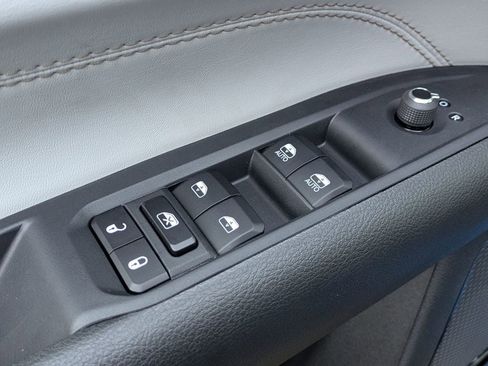 New 2026 Jeep Compass Limited image 11