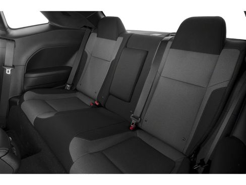 Used 2018 Dodge Challenger R/T Plus RWD image 7