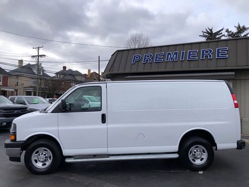 Used 2024 Chevrolet Express 2500 w/ Driver Convenience Package image 2