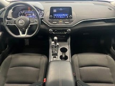 Used 2019 Nissan Altima 2.5 SV image 17