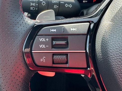 Certified 2025 Acura ADX A-Spec image 19