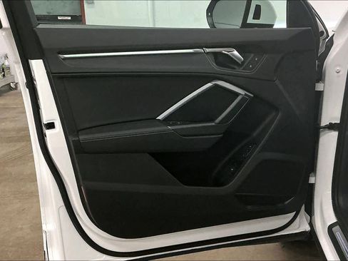 Certified 2023 Audi Q3 2.0T Premium Plus w/ Premium Plus Package image 25