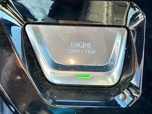 Used 2025 GMC Sierra 2500 AT4 w/ AT4 Premium Plus Package image 34