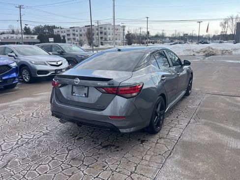 Used 2022 Nissan Sentra SR w/ Midnight Edition image 14