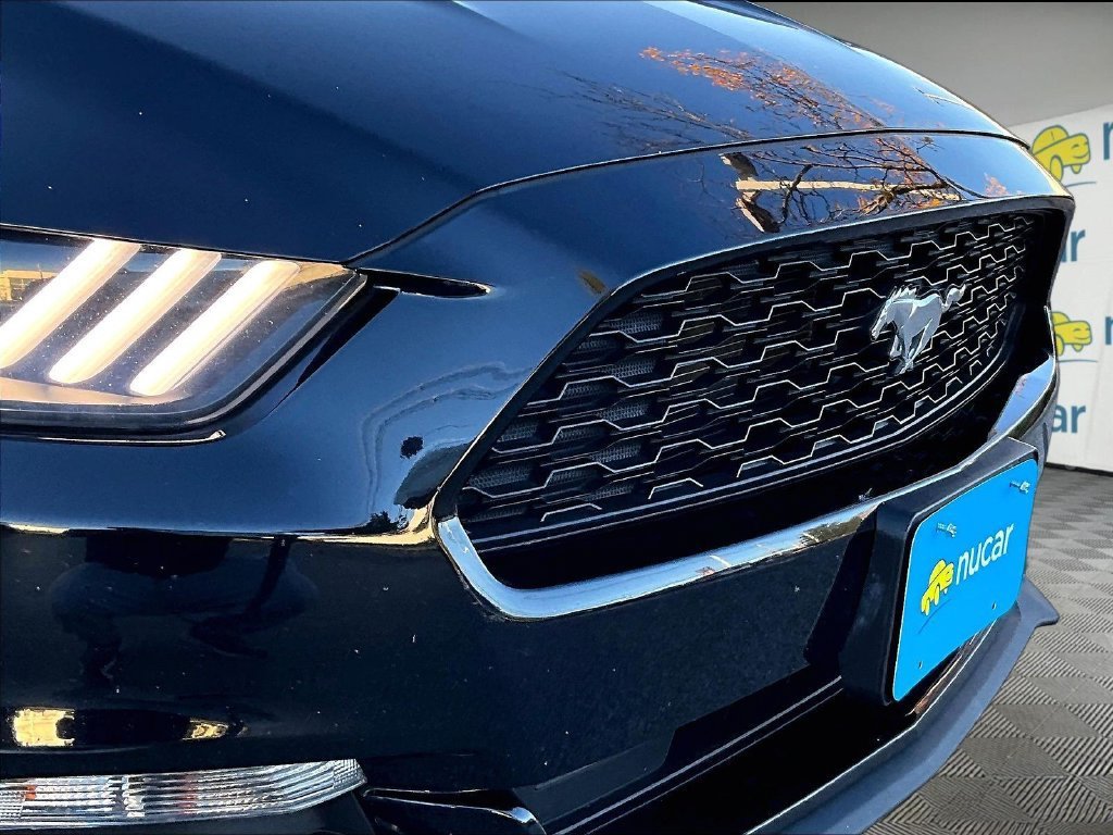 Used 2015 Ford Mustang Coupe RWD image 30