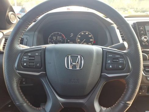 Used 2025 Honda Ridgeline TrailSport image 27